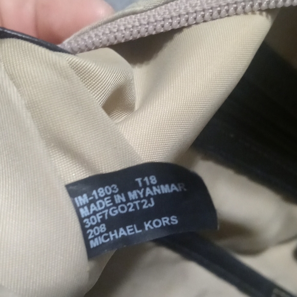 Purse - Picture 4 of 4